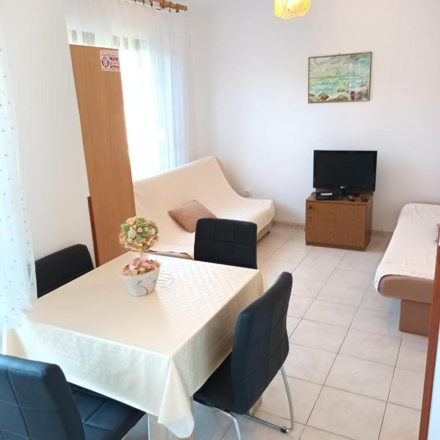 Apartments Bilo Near Primosten Luaran gambar