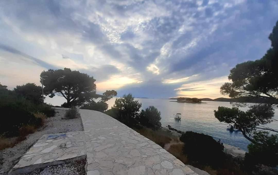 Apartments Bilo Near Primosten Luaran gambar