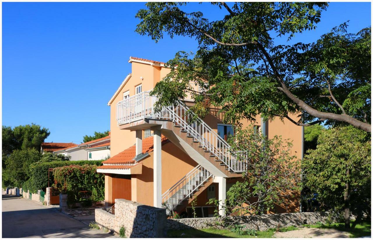 Apartments Bilo Near Primosten Luaran gambar