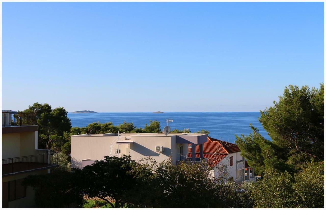 Apartments Bilo Near Primosten Luaran gambar